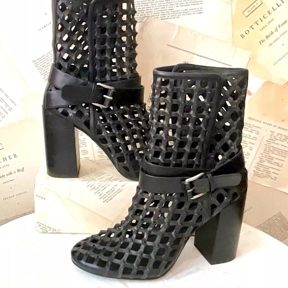 Free People Jeffrey Campbell Loom Cage Knot Block Heel Ankle Boot Black Leather - Picture 4 of 7